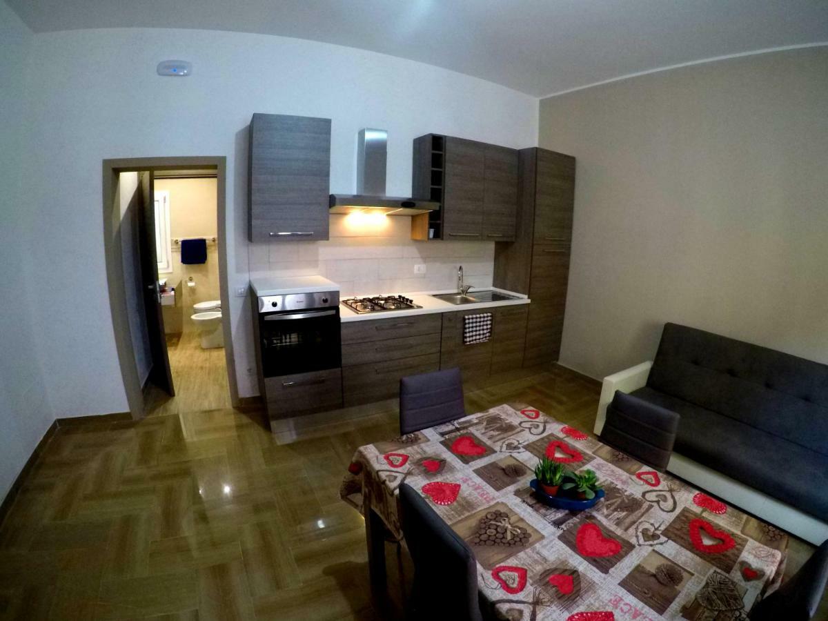 Welcome Home Apt. 2 ポッツァッロ エクステリア 写真