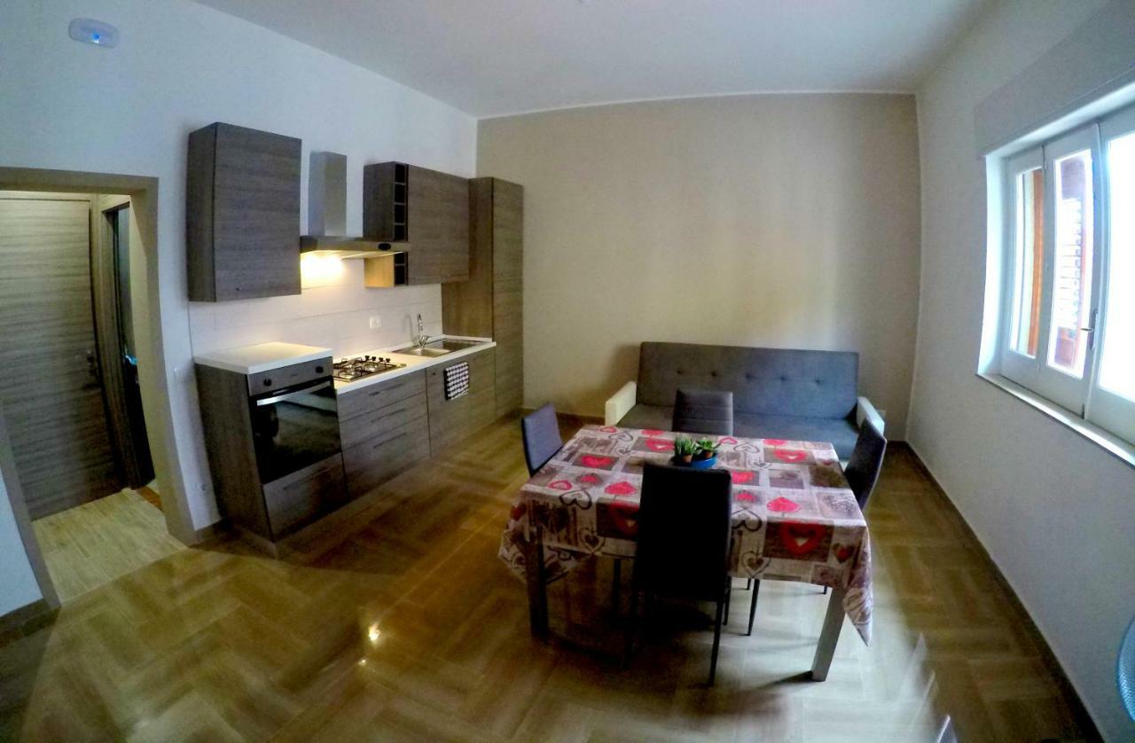 Welcome Home Apt. 2 ポッツァッロ エクステリア 写真